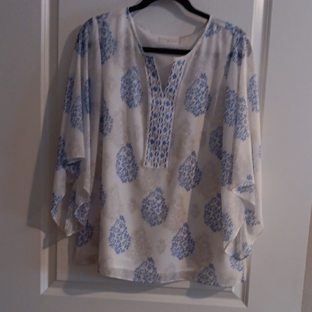 Cream and Blue Relaxed Tunic with Three Quarter Sleeves